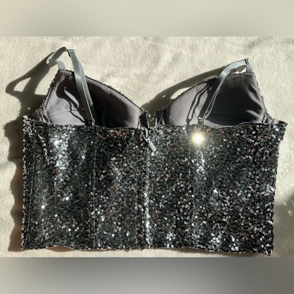 Silver sequin crop top Charlotte Russe - Picture 2 of 3